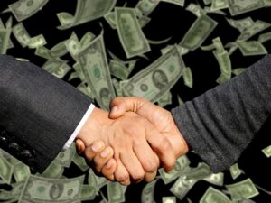 不動産クラファンで利益を最大化する方法は？